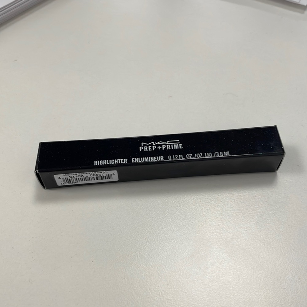 MAC Prep + Prime Highlighter Enlumineur